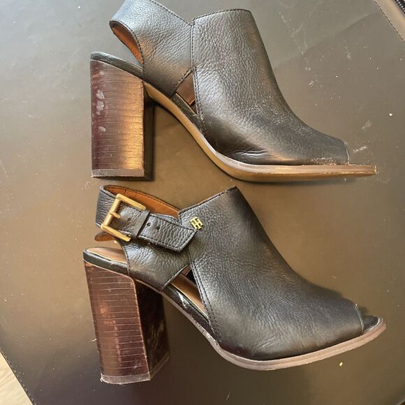 Tommy Hilfiger, Black Leather Block Heel, Open Toe Shoes, 8 1/2 - Picture 4 of 7